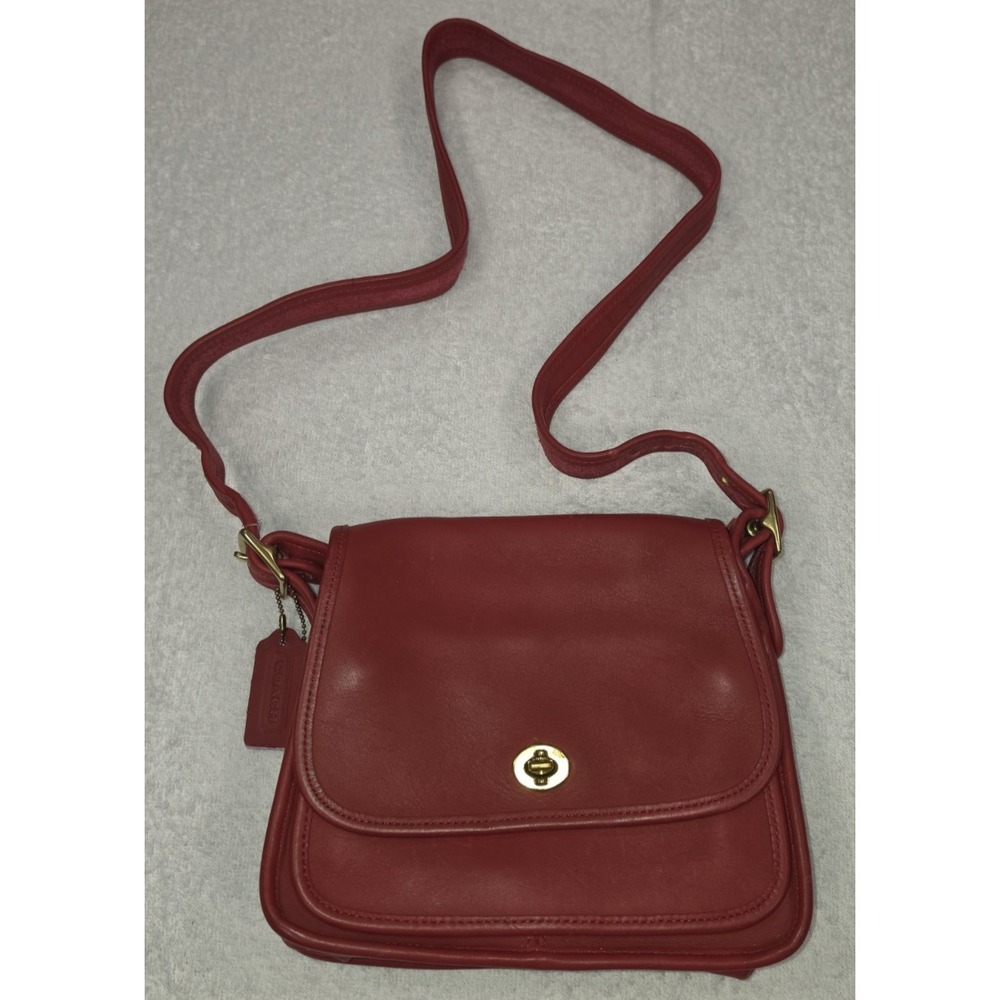 Vintage Coach 9051 Red Glove‑Tanned Leather Small Pocket Crossbody Bag – 1996